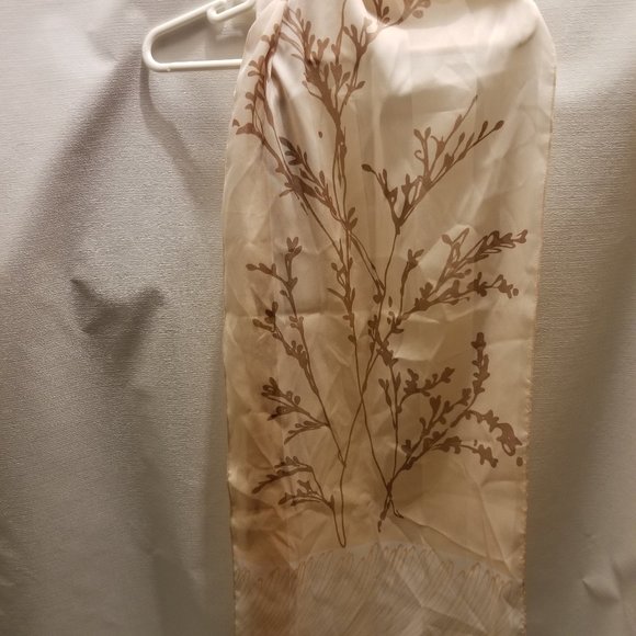 2 earth-tone polyester scarves- a Symphony and an Isabella - Picture 10 of 13